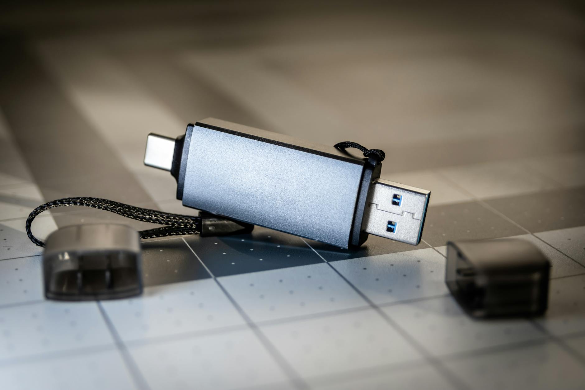 How to Create a Bootable USB Drive for [Linux Distro/Windows] - TechCybo